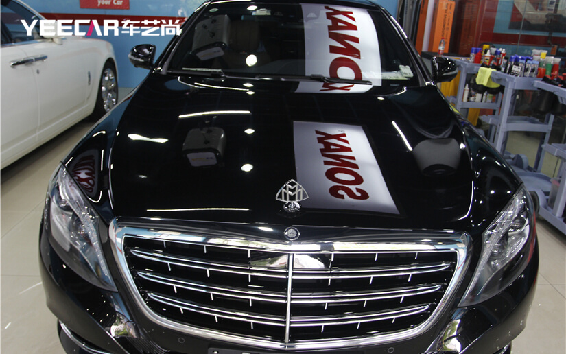 迈巴赫引擎盖展示