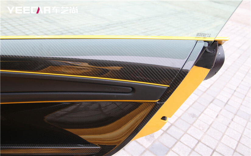 碳纤维车门门板效果图