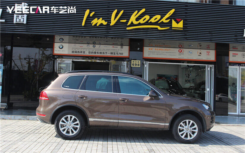 大众前档V70，侧后挡V40汽车贴膜、镀晶效果展示