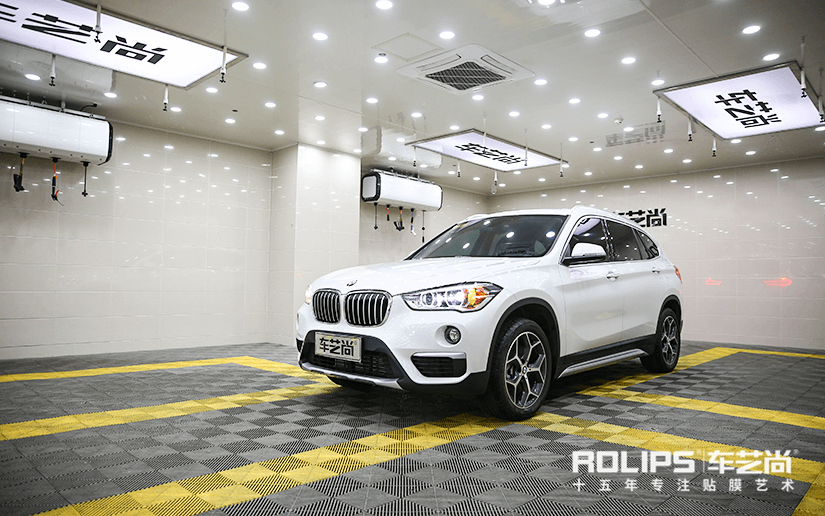 宝马装贴车衣效果