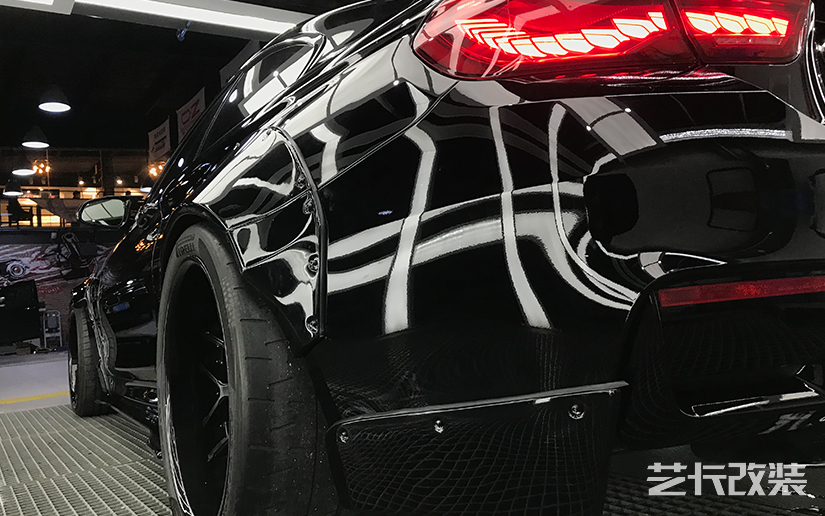 艺卡改装宝马龙鳞尾灯