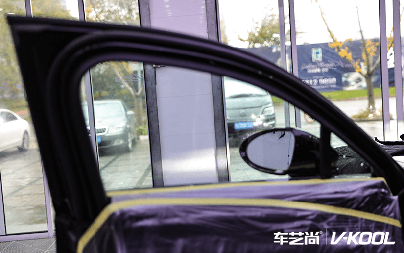 汽车贴膜后的透光效果
