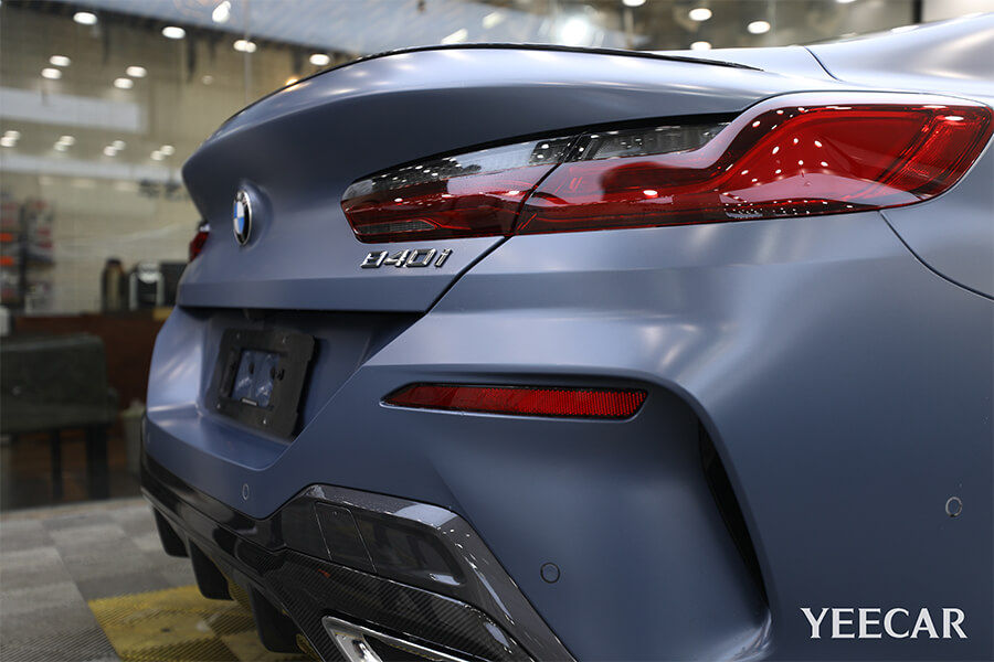 宝马全车哑光膜车灯效果