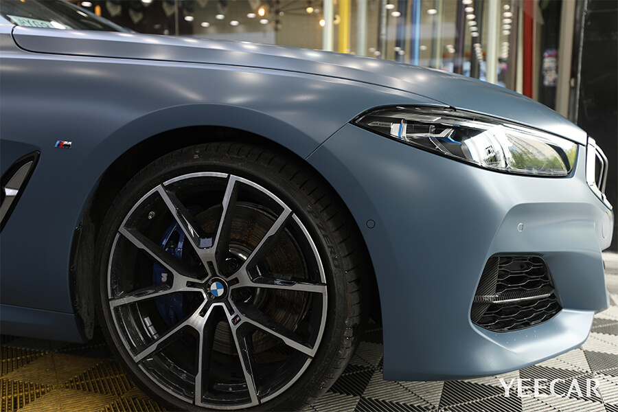 宝马哑光车衣贴膜效果