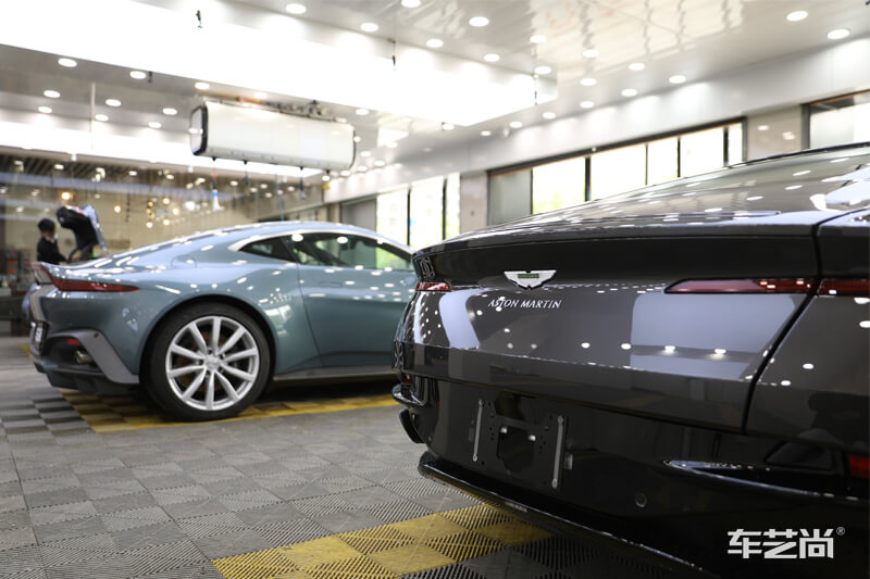 阿斯顿马丁全车专业贴膜