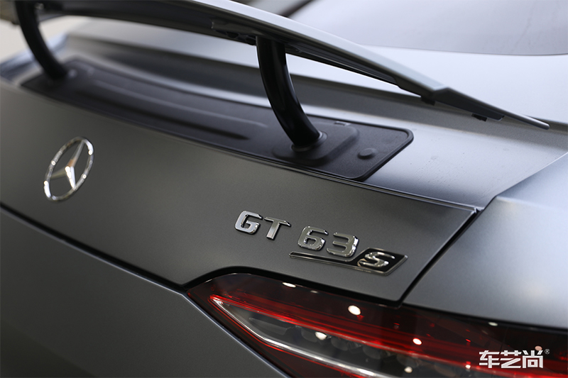 如何选择哑光车衣