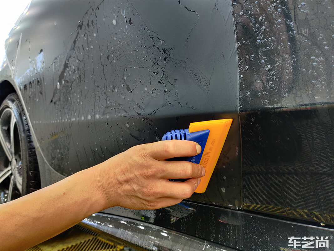 奔驰CLS贴完威固哑光车衣会发生什么有趣的现象呢？（8）