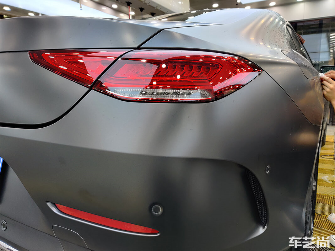 奔驰CLS贴完威固哑光车衣会发生什么有趣的现象呢？（11）