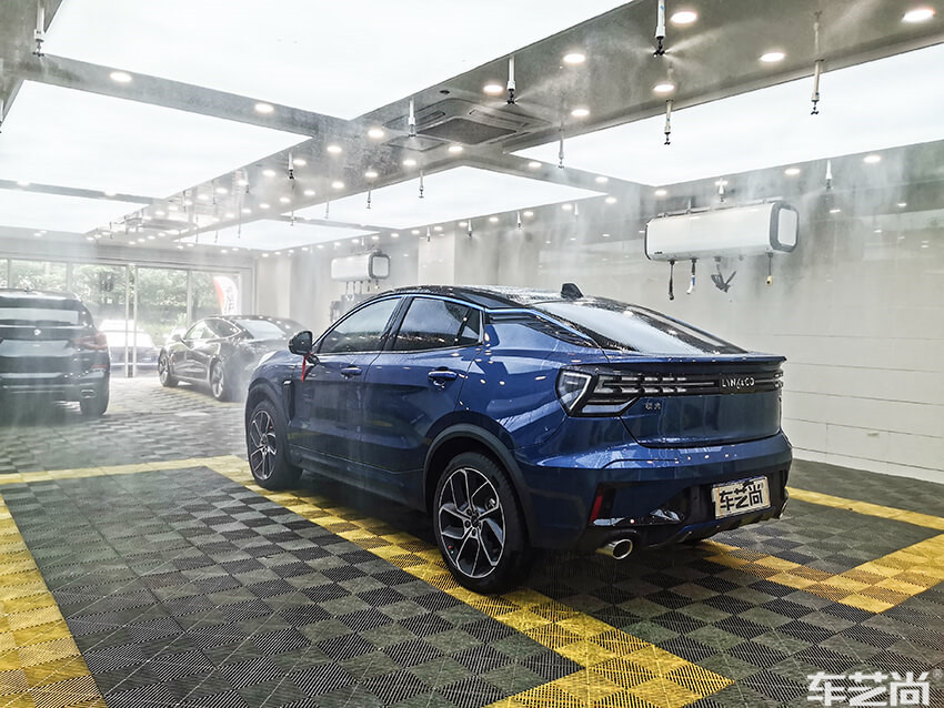 专业的汽车贴膜施工是什么样的？