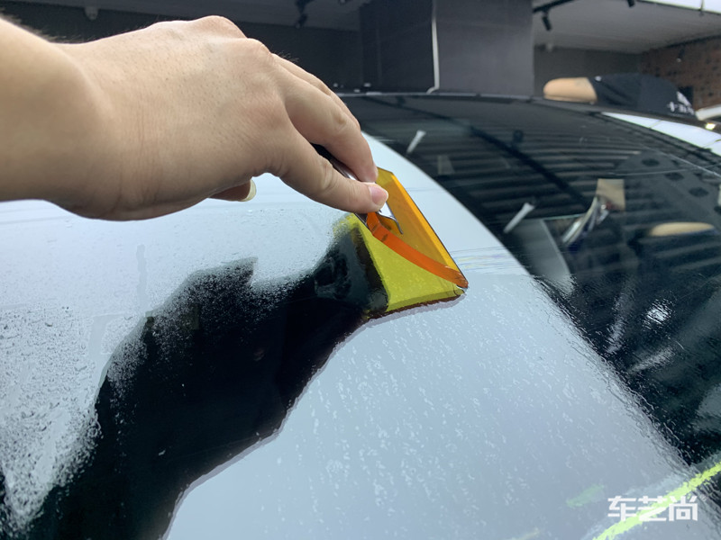 汽车贴膜时要注意哪些？