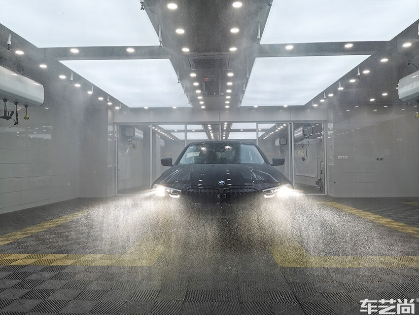 隐形车衣无尘喷淋施工