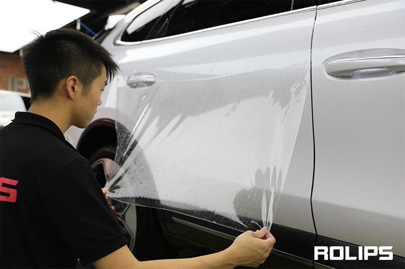 腾势新能源贴车衣