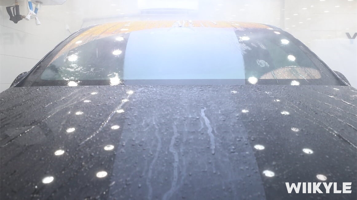 施工间配备无尘喷淋设备