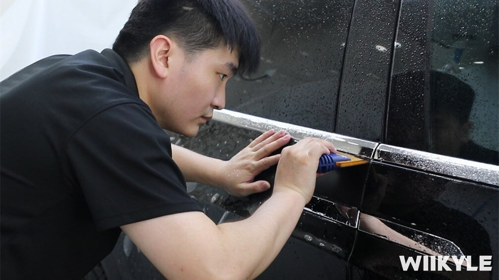 刮板除水能让车衣与车身不留缝隙