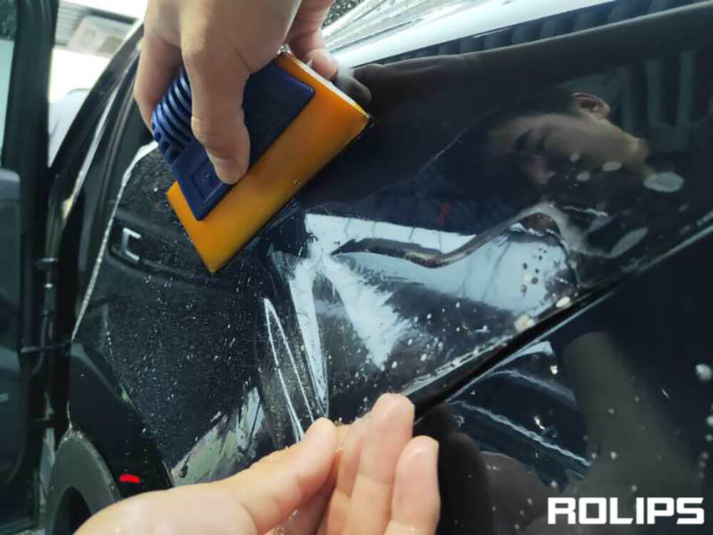 汽车贴隐形车衣是怎么施工的？（4）