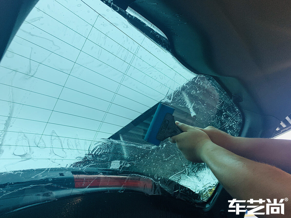 玛莎拉蒂Levante贴威固隔热膜流程图（12）