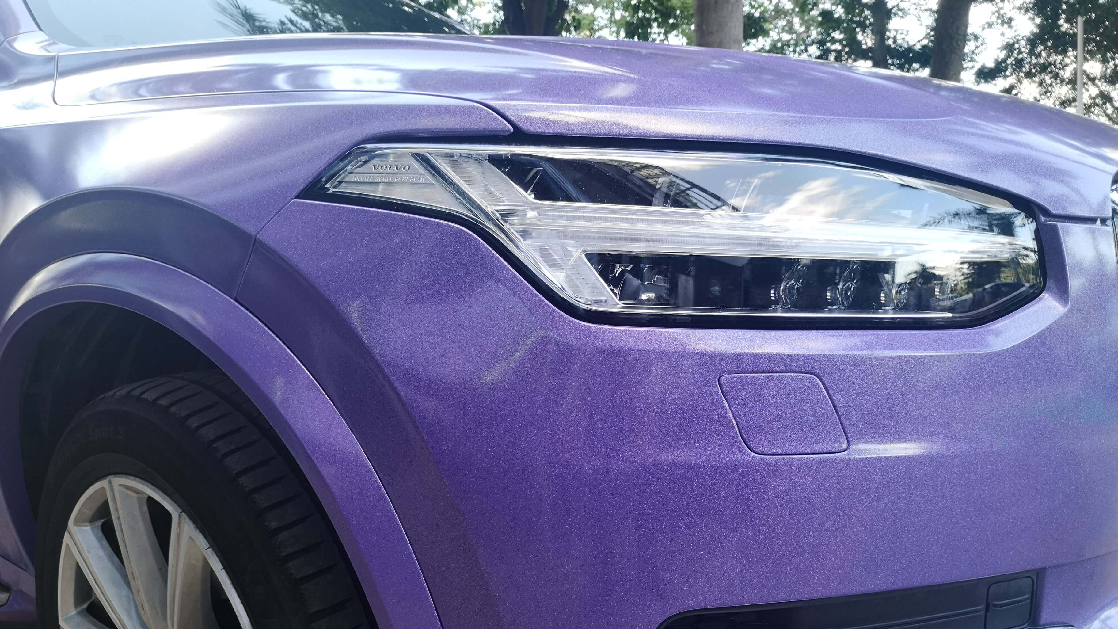 沃尔沃XC90改色魅力紫告别稳重 压制全场