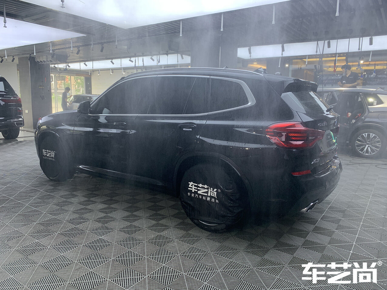 宝马X3装贴威固隐形车衣案例展示图（3）