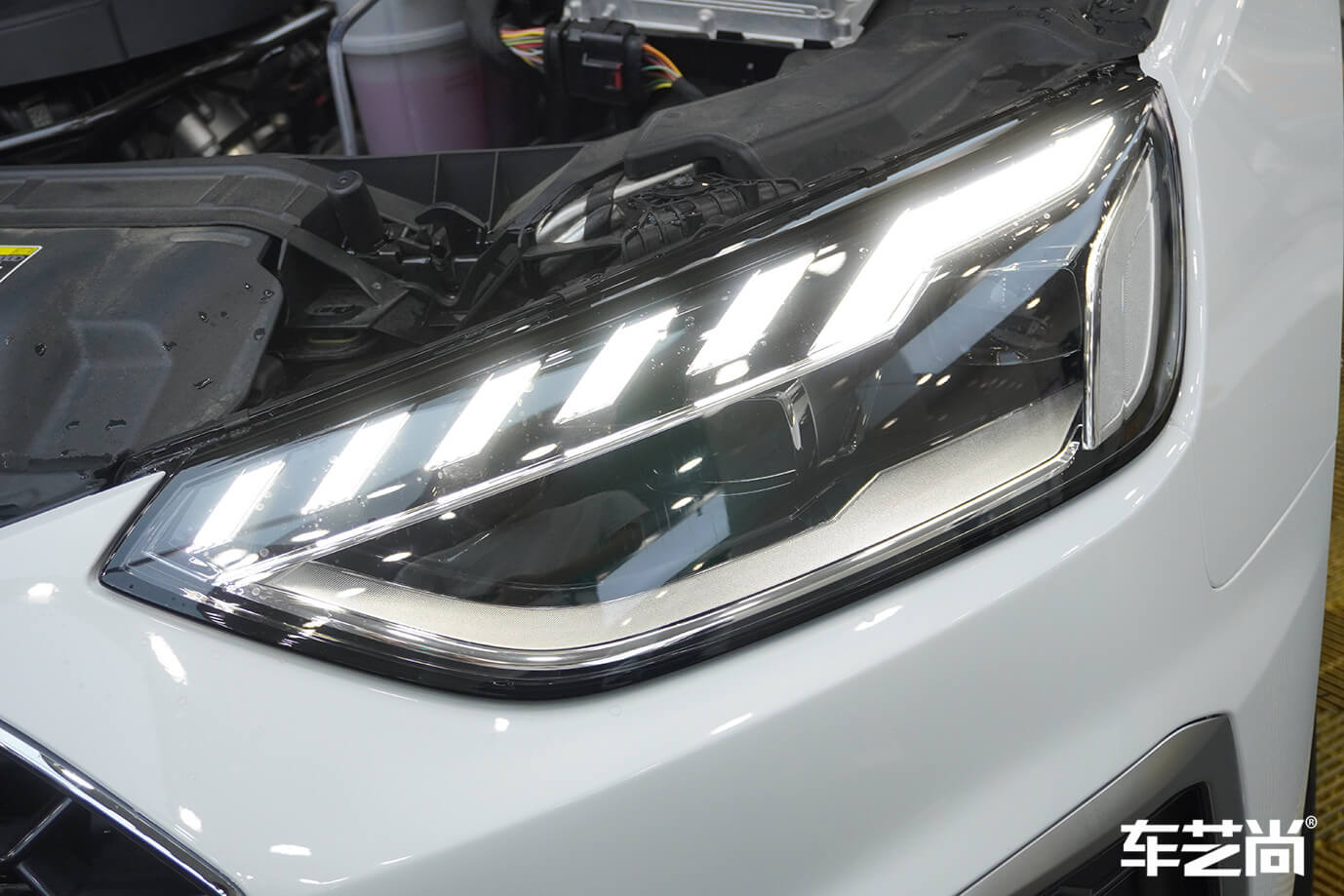 奔驰E260l施工威固漆面保护膜，施工流程展示（14）