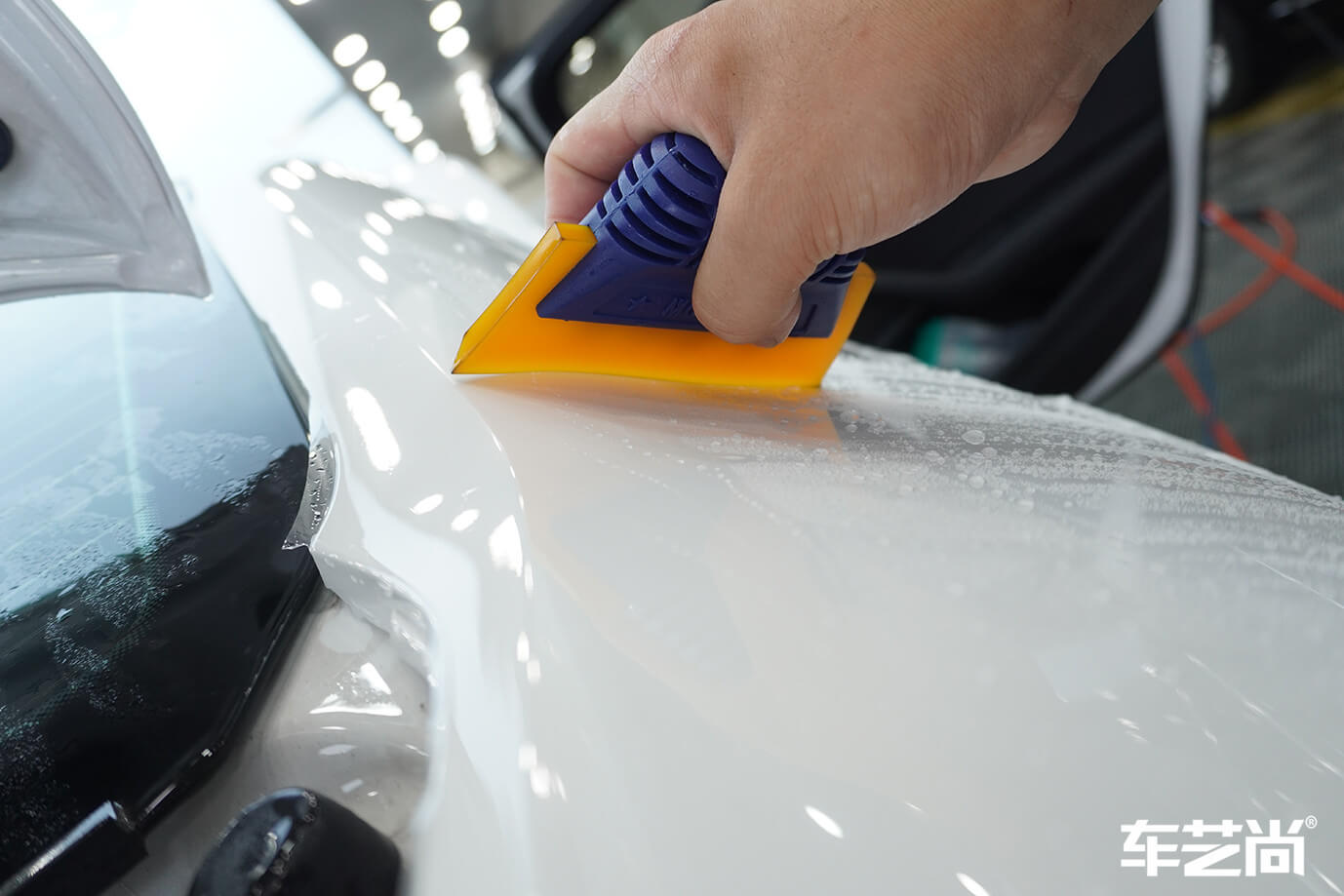 奔驰E260l施工威固漆面保护膜，施工流程展示（10）