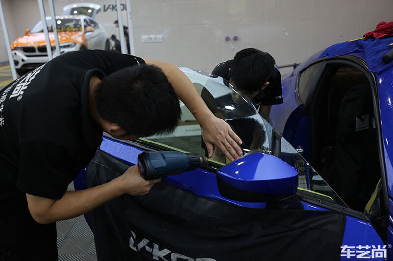 施工玻璃膜时需要注意什么？