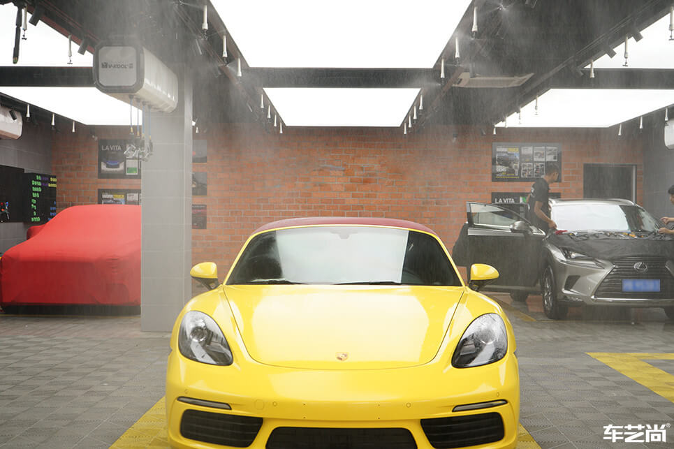 保时捷718选择贴膜施工漆面保护膜（3）