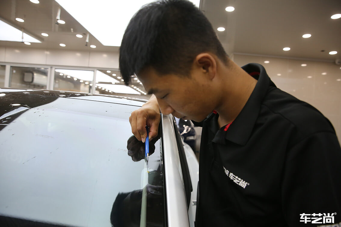 小鹏P7选择施工威固隔热膜（5）