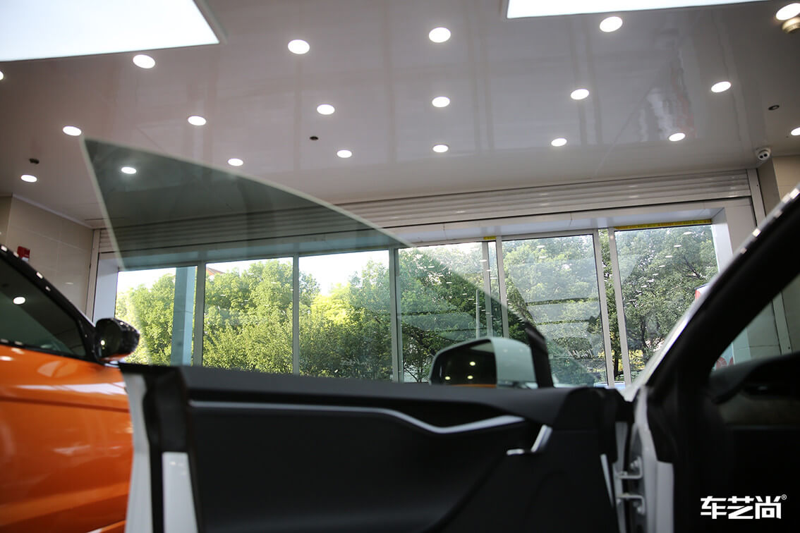 特斯拉 MODEL S威固隔热膜汽车贴膜施工案例（10）