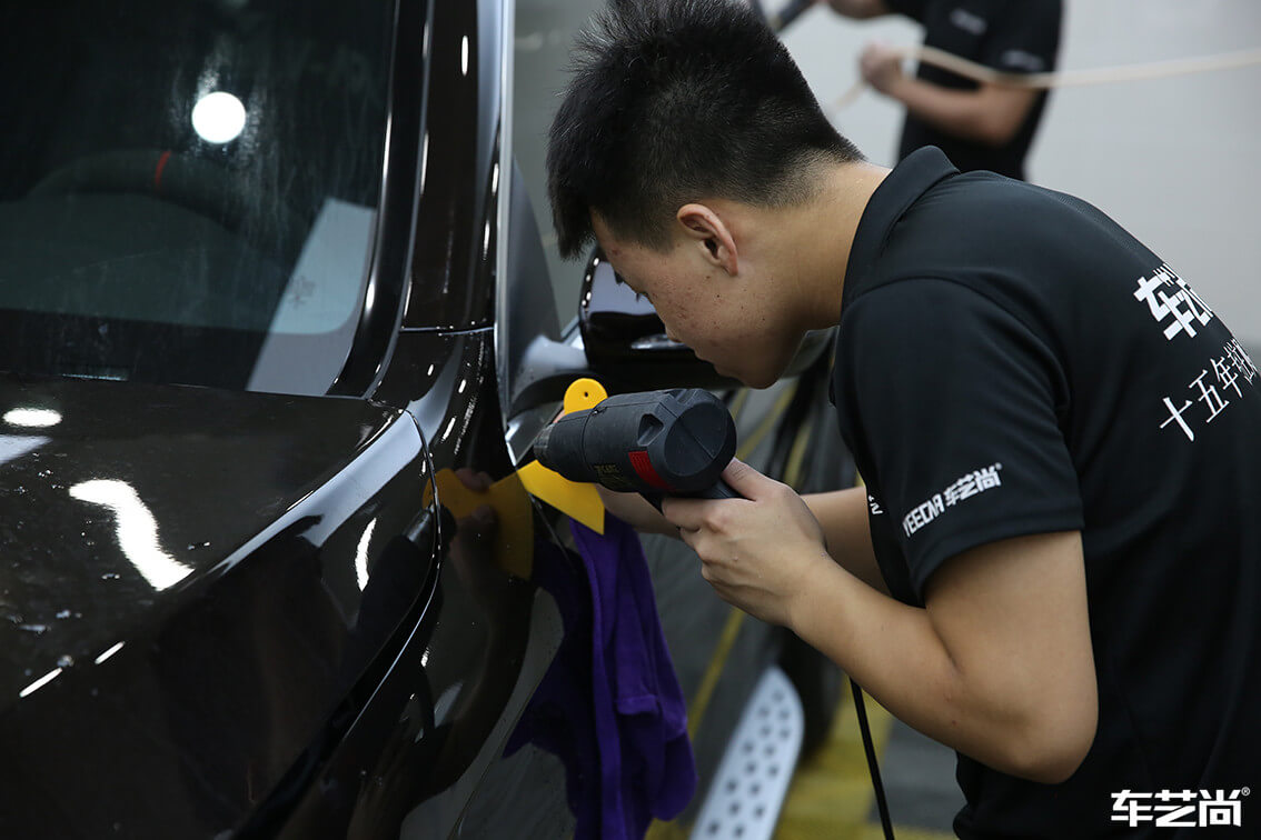 奔驰 GLC300施工威固隐形车衣案例流程展示（12）