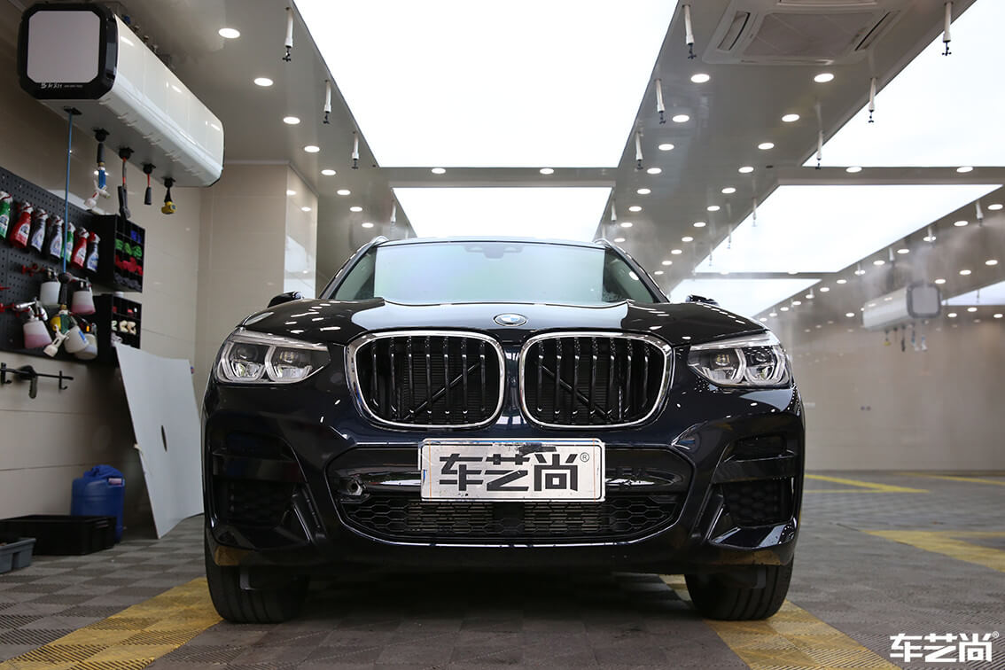 宝马X3装贴威固隐形车衣，施工流程展示（15）