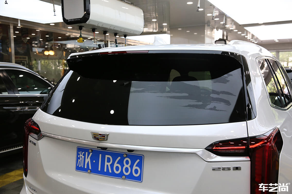 凯迪拉克装贴威固隔热膜，施工流程展示（11）