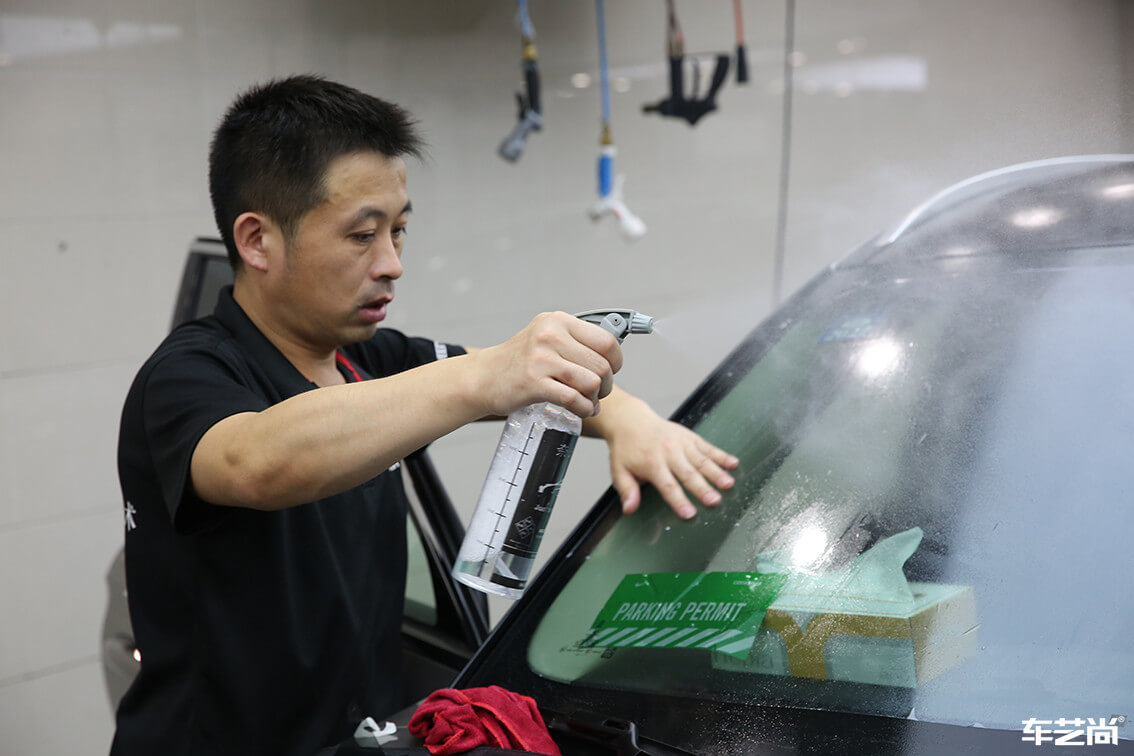  太空银林肯施工威固隔热膜，流程展示（12）