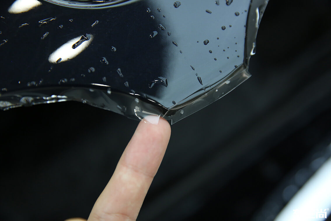 宝马X3装贴威固隐形车衣，施工流程展示（6）