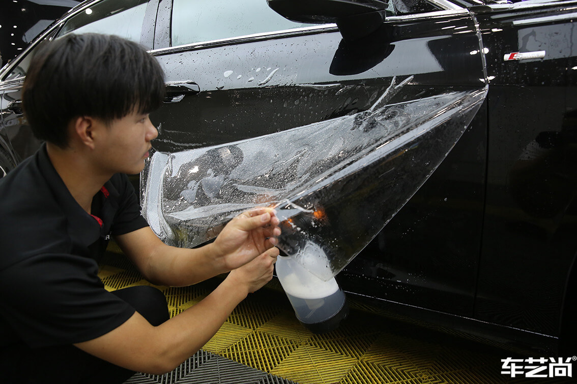 奥迪A6L施工威固隐形车衣（12）