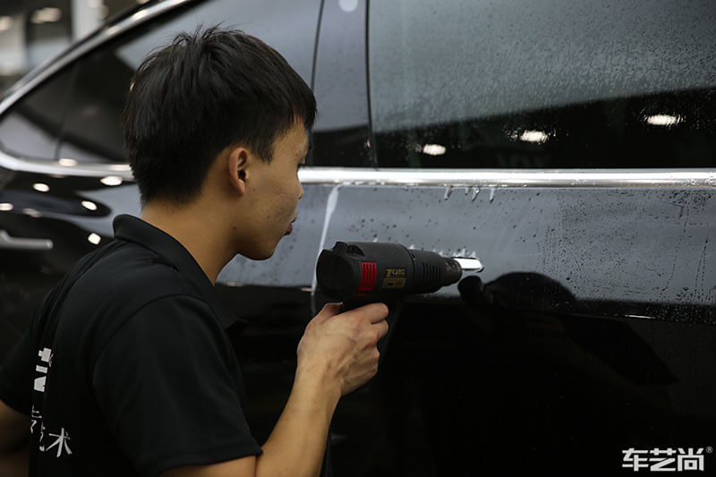 特斯拉Model 3隐形车衣施工过程展示（图五）
