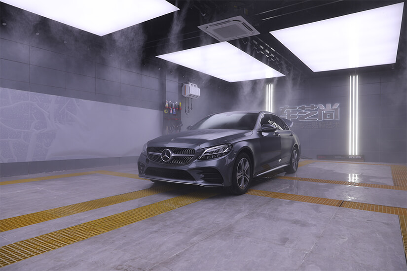 车艺尚汽车贴膜连锁施工车间