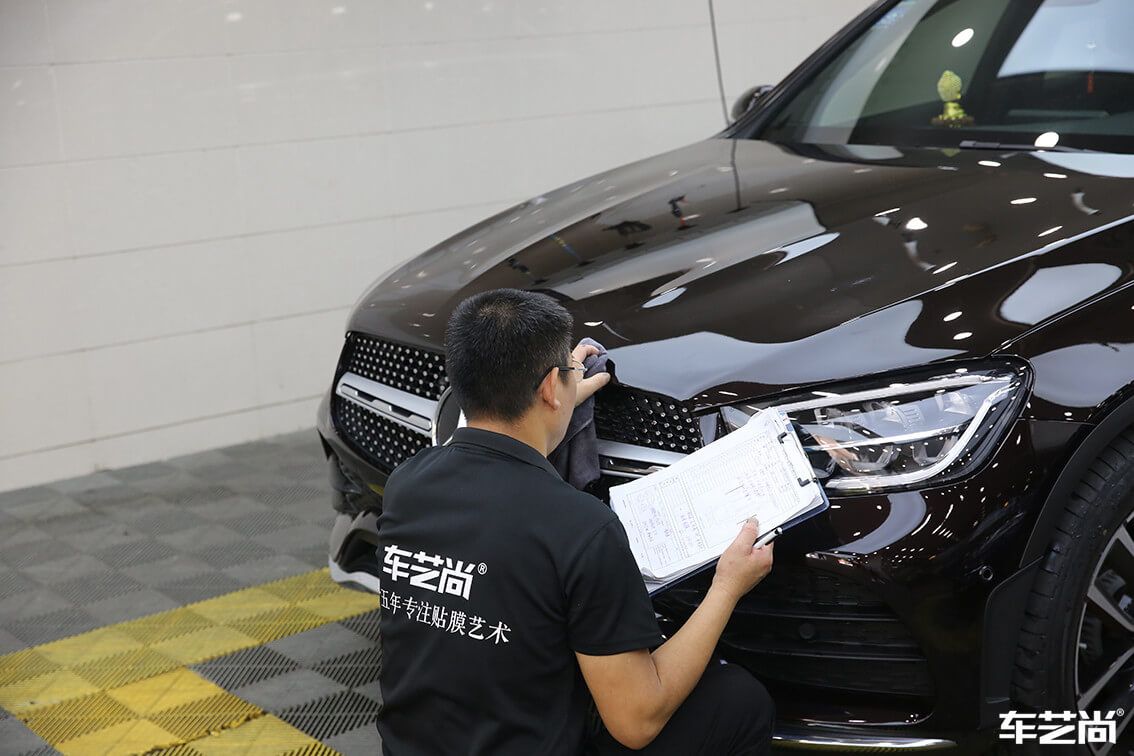 奔驰 GLC300施工威固隐形车衣案例流程展示（1）