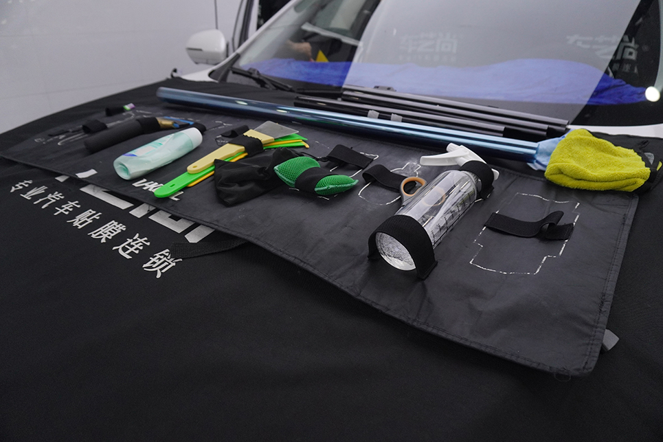 车子贴改色膜违法吗