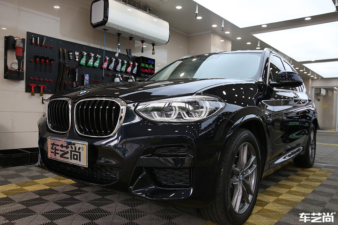 宝马X3装贴威固隐形车衣，施工流程展示（16）