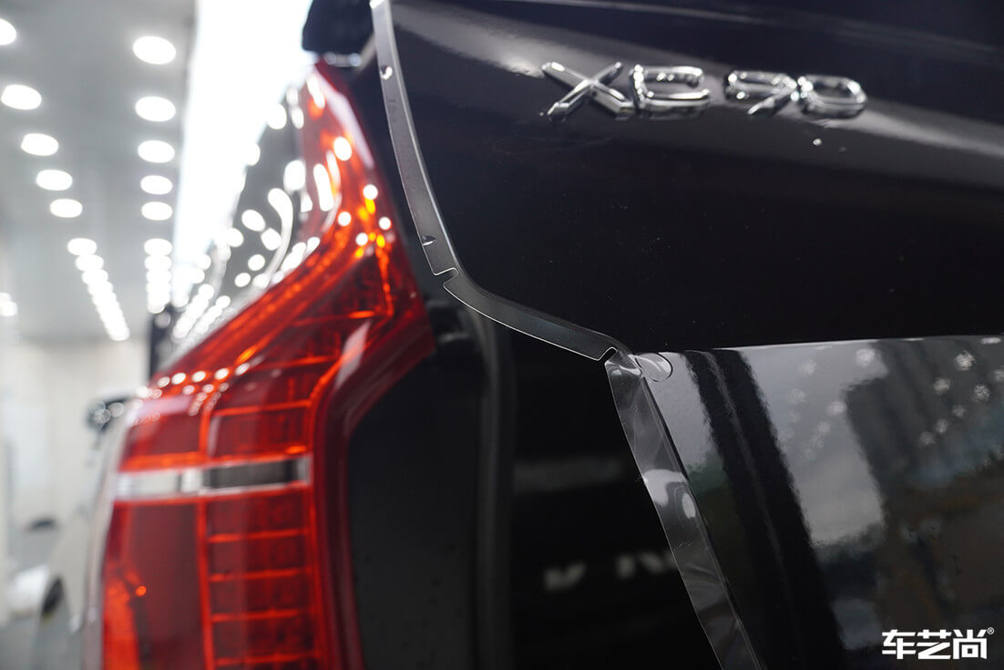 沃尔沃XC90贴隐形车衣施工流程案例展示（11）