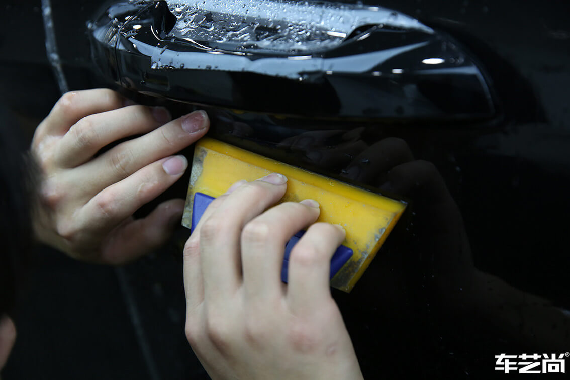 奥迪A6L施工威固隐形车衣（10）