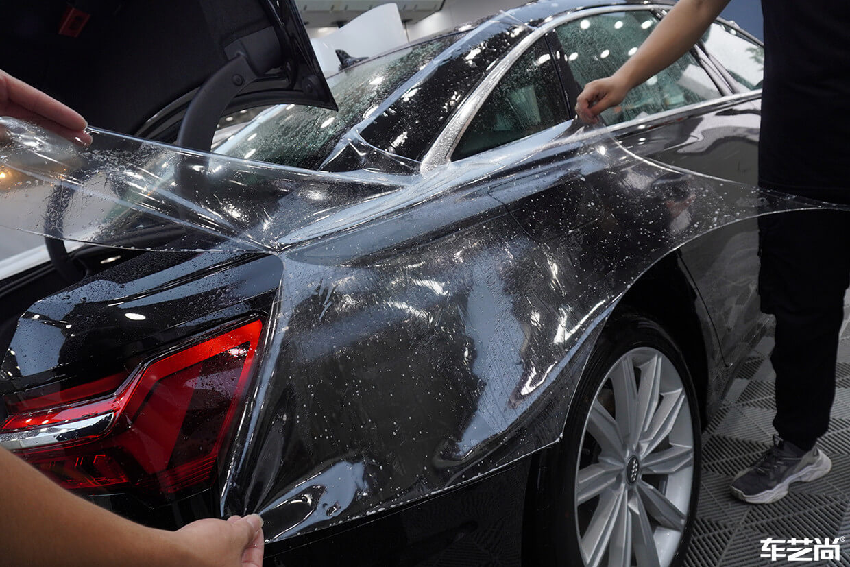 奥迪 A6装贴威固隐形车衣，施工流程展示（2）
