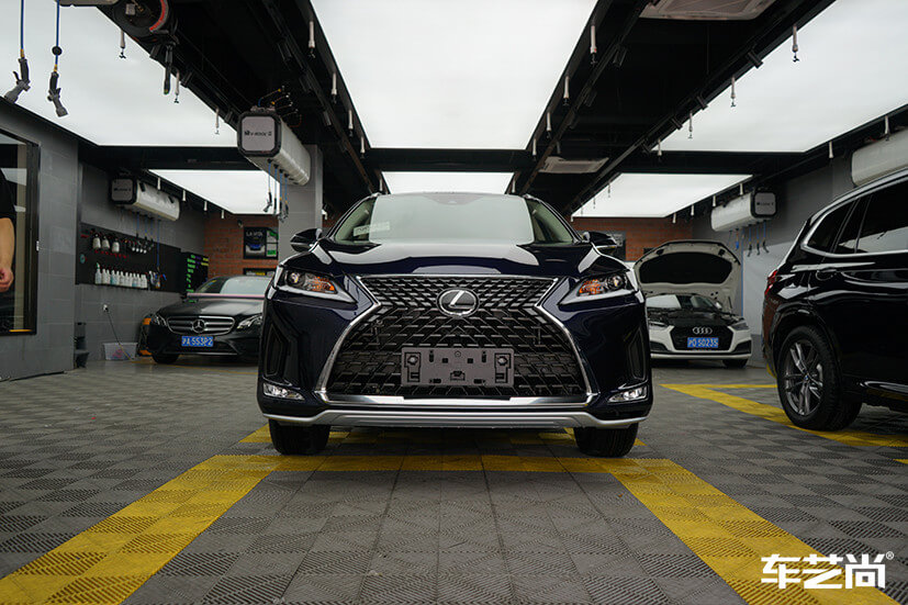 雷克萨斯装贴罗利普斯隐形车衣（6）