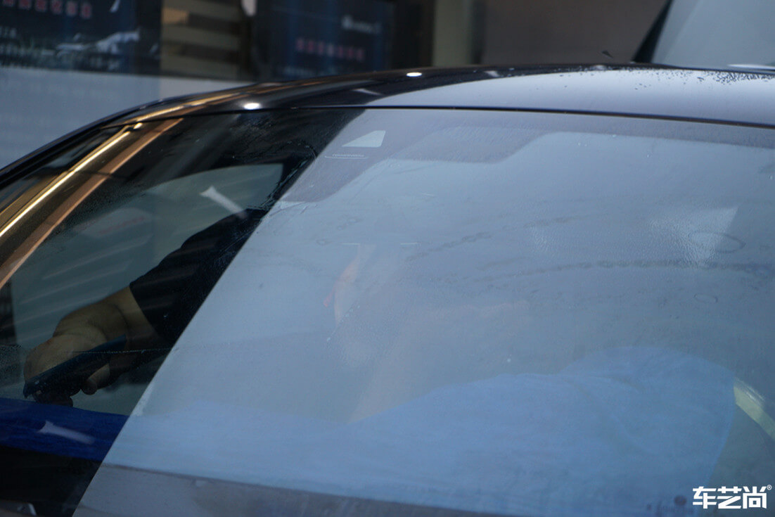 宝马X6贴威固玻璃膜，安全隔热效果好！（5）