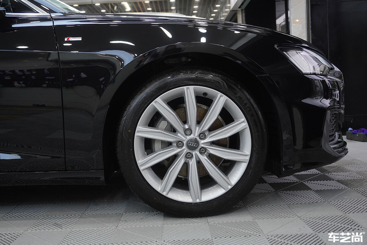 奥迪 A6装贴威固隐形车衣，施工流程展示（13）