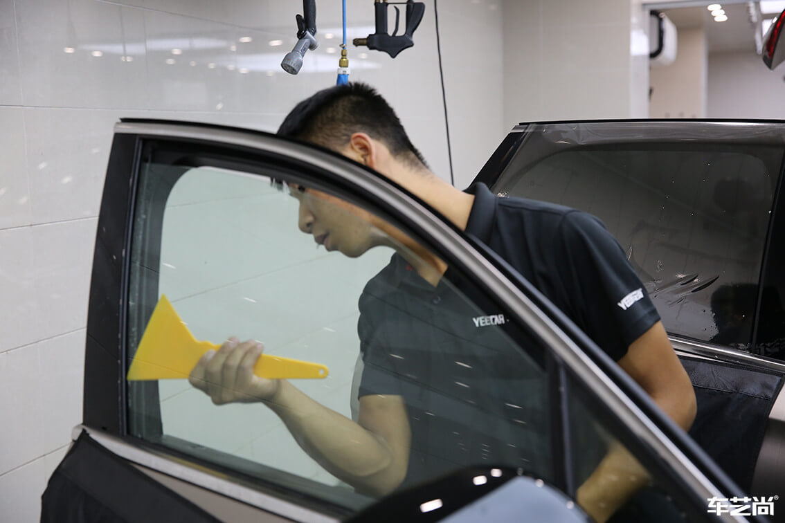  太空银林肯施工威固隔热膜，流程展示（3）