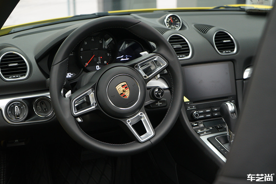 保时捷718选择贴膜施工漆面保护膜（1）