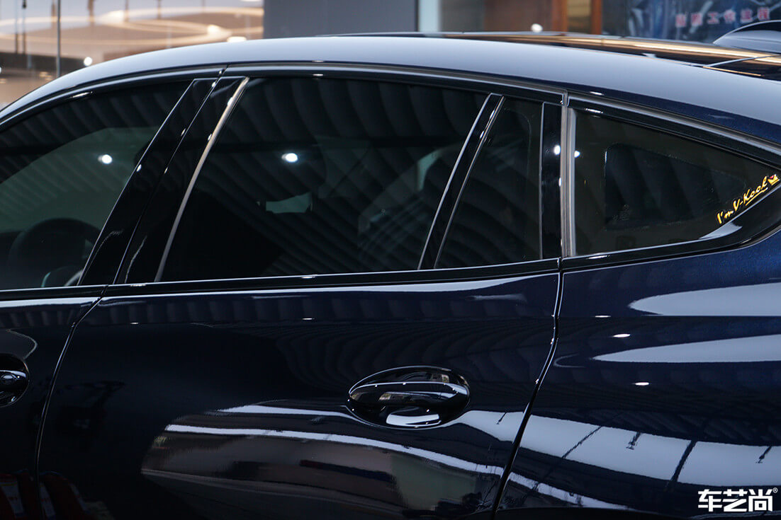 宝马X6贴威固玻璃膜，安全隔热效果好！（11）