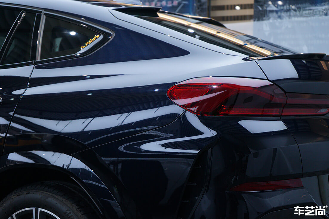 宝马X6贴威固玻璃膜，安全隔热效果好！（12）