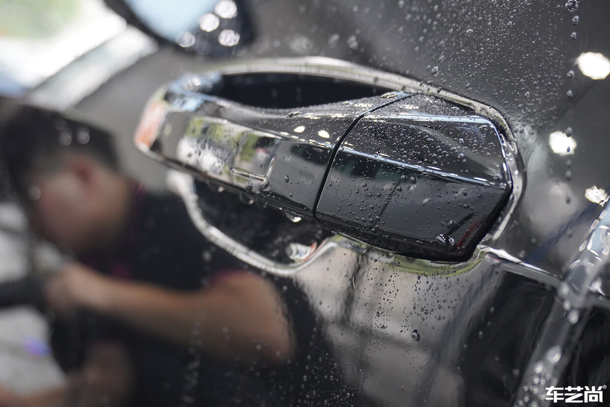 奥迪 A6装贴威固隐形车衣，施工流程展示（1）